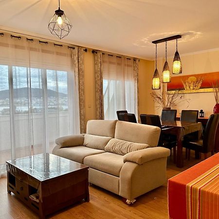 Atico Con Vistas A La Ria Y A Foz Apartment Барейрос Екстериор снимка