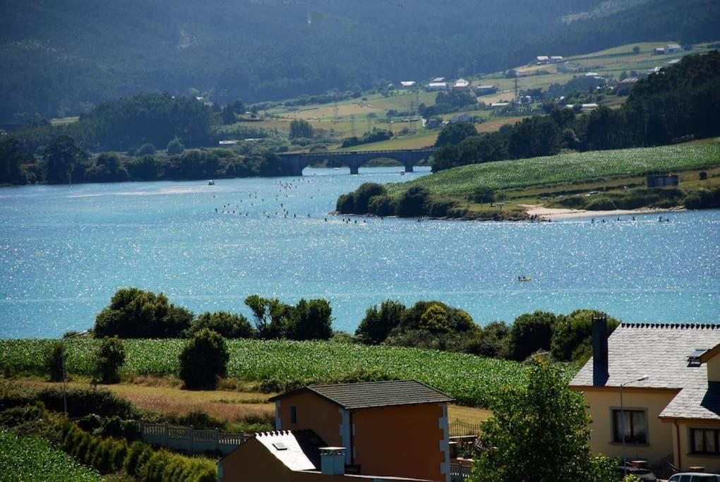 Atico Con Vistas A La Ria Y A Foz Apartment Барейрос Екстериор снимка
